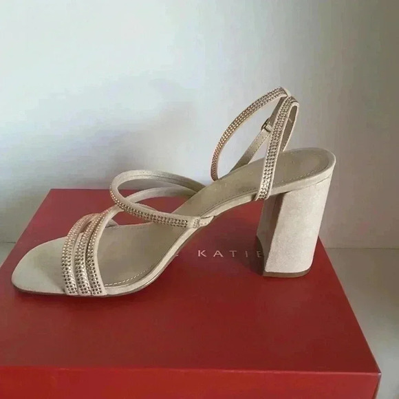 Kelly and Katie Cadene Shoe - Picture 1 of 6